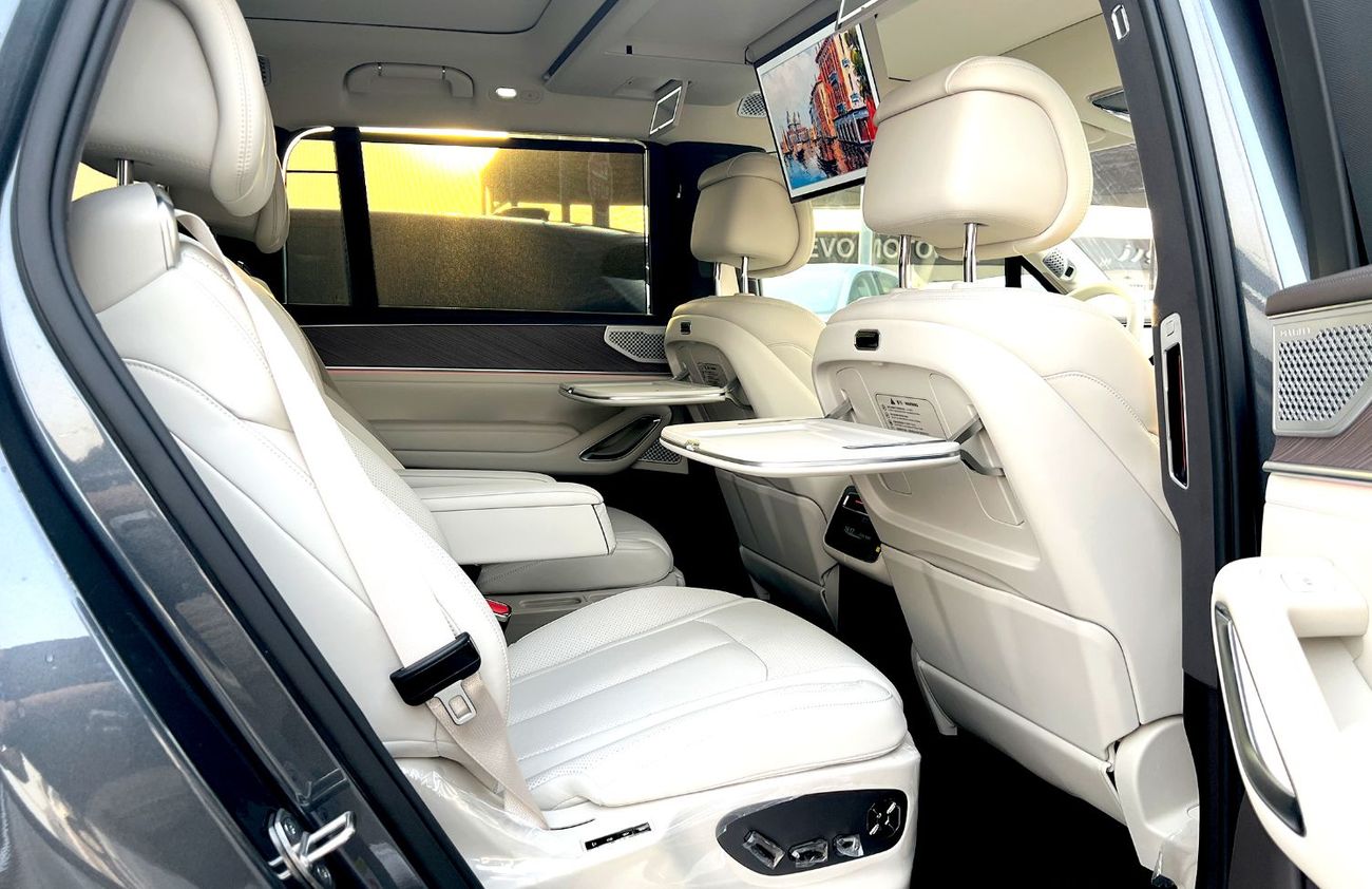 Denza N9 Flagship 2025 with digital mirrors (EXPORT ONLY)