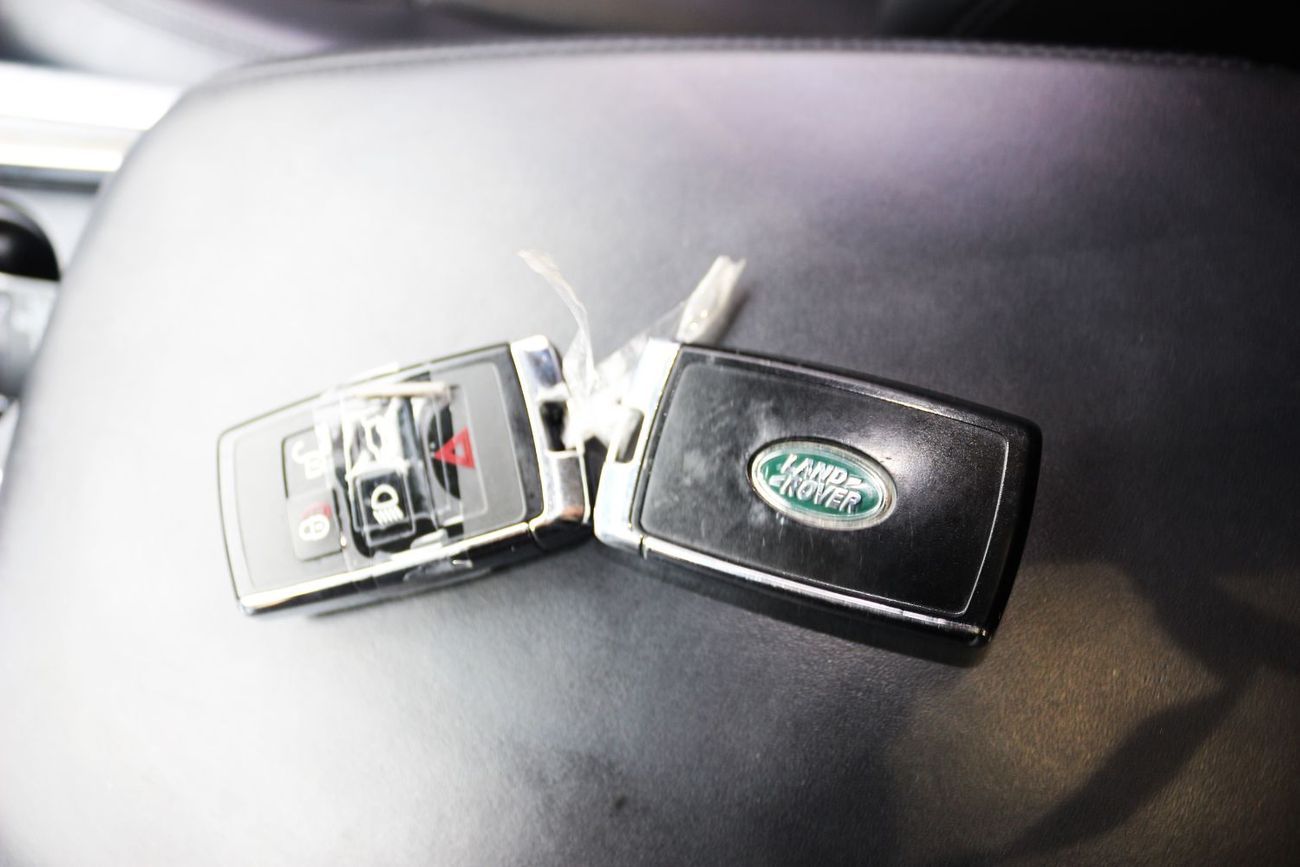 Land Rover Range Rover Sport 2018 Range Rover Sport Pluge In Hybrid with 4 cylinder 2.0 engine