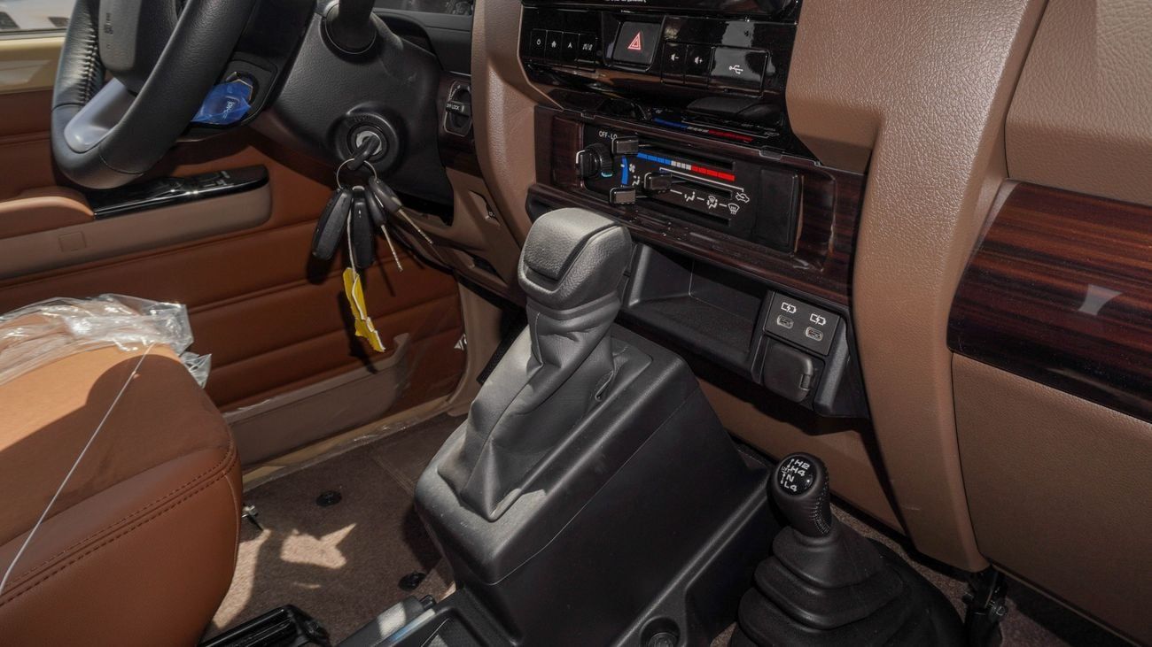 Toyota Land Cruiser 70 LX 4.0 L V6