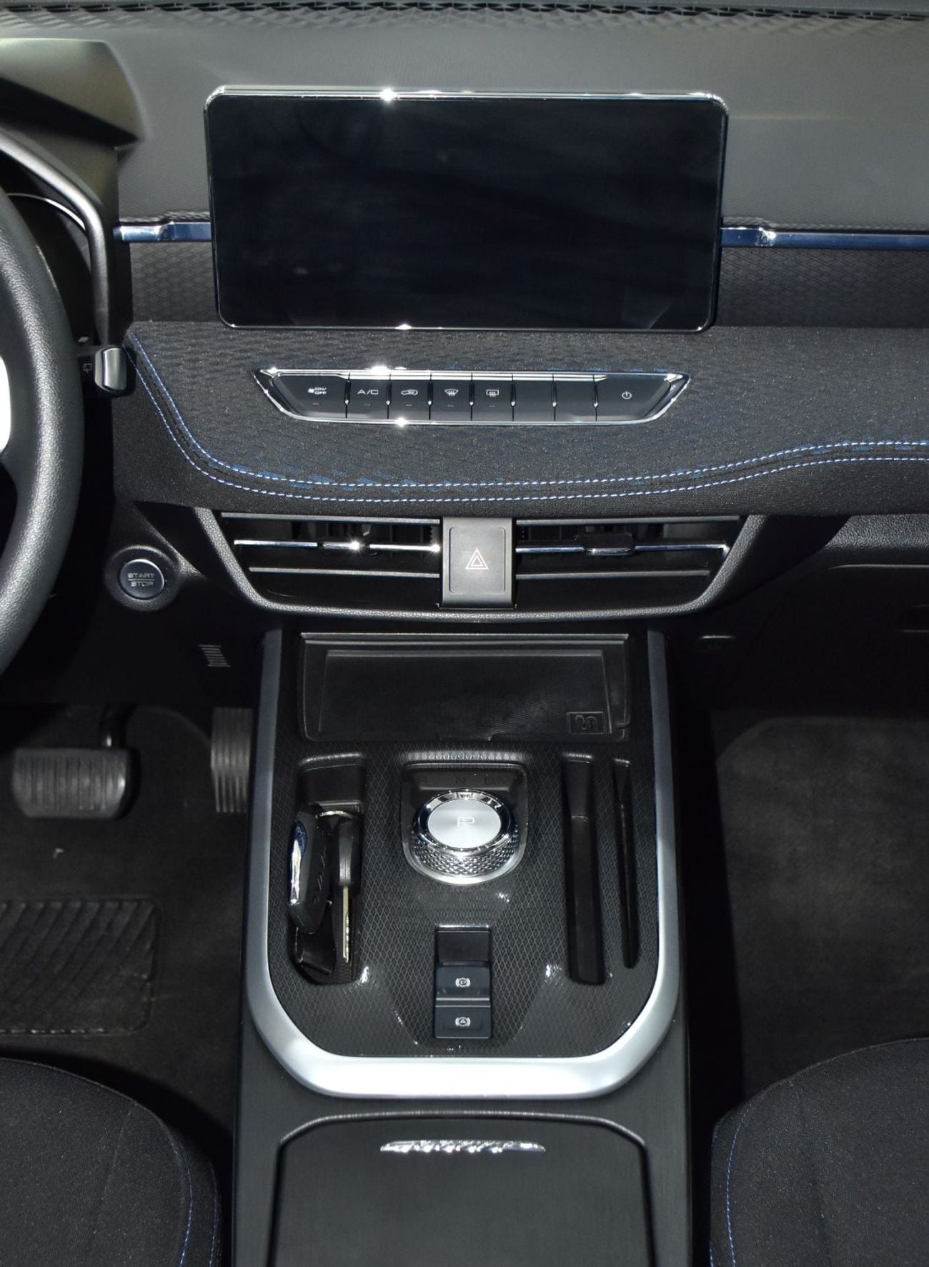 Haval Jolion EXCELLENT DEAL for our Haval Jolion ( 2024 Model ) in White Color GCC Specs