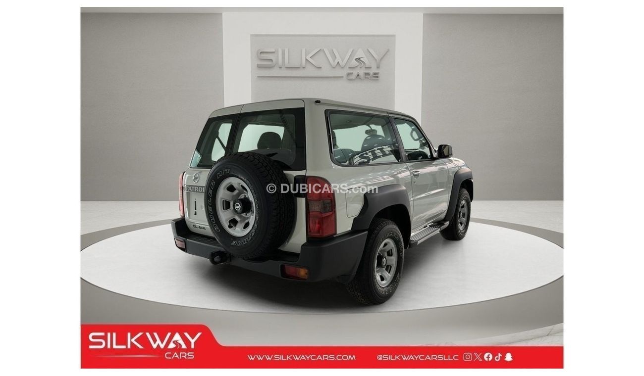 Nissan Patrol Safari PATROL GL 3Doors MANUAL GCC 2023 0KM