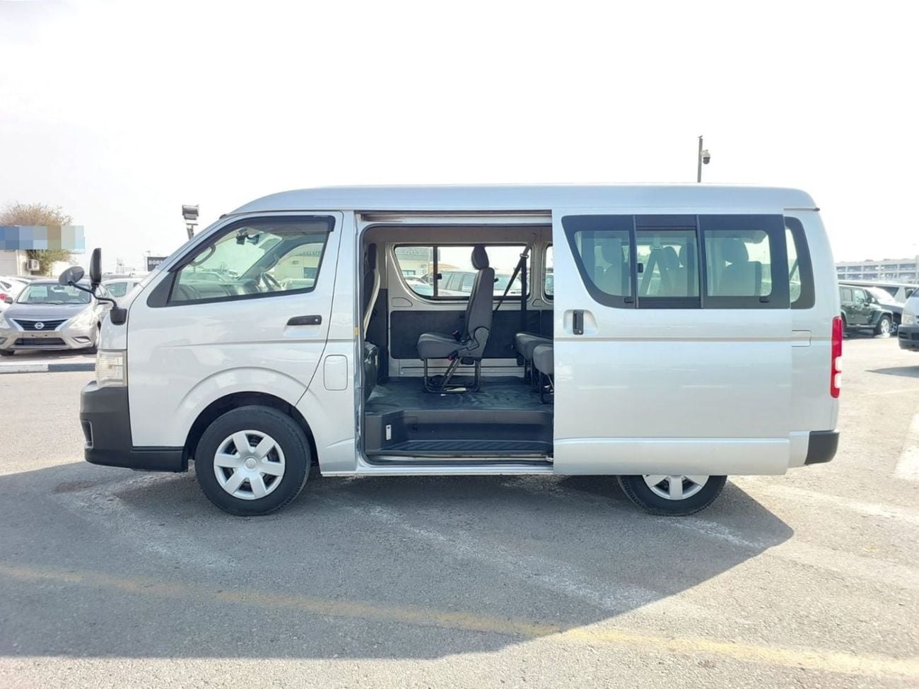Toyota Hiace TOYOTA HIACE COMMUTER VAN RHD 2012 MODEL 2.7 L PETROL AUTOMATIC(PM15298)