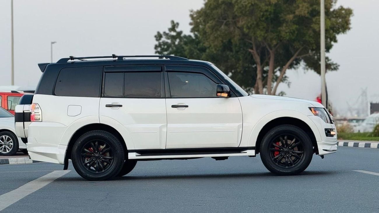 Mitsubishi Pajero 2016 | SIGNATURE BODY KIT | RHD | 3.2L DIESEL ENGINE | AUTOMATIC TRANSMISSION | ELECTRIC SEAT | REAR