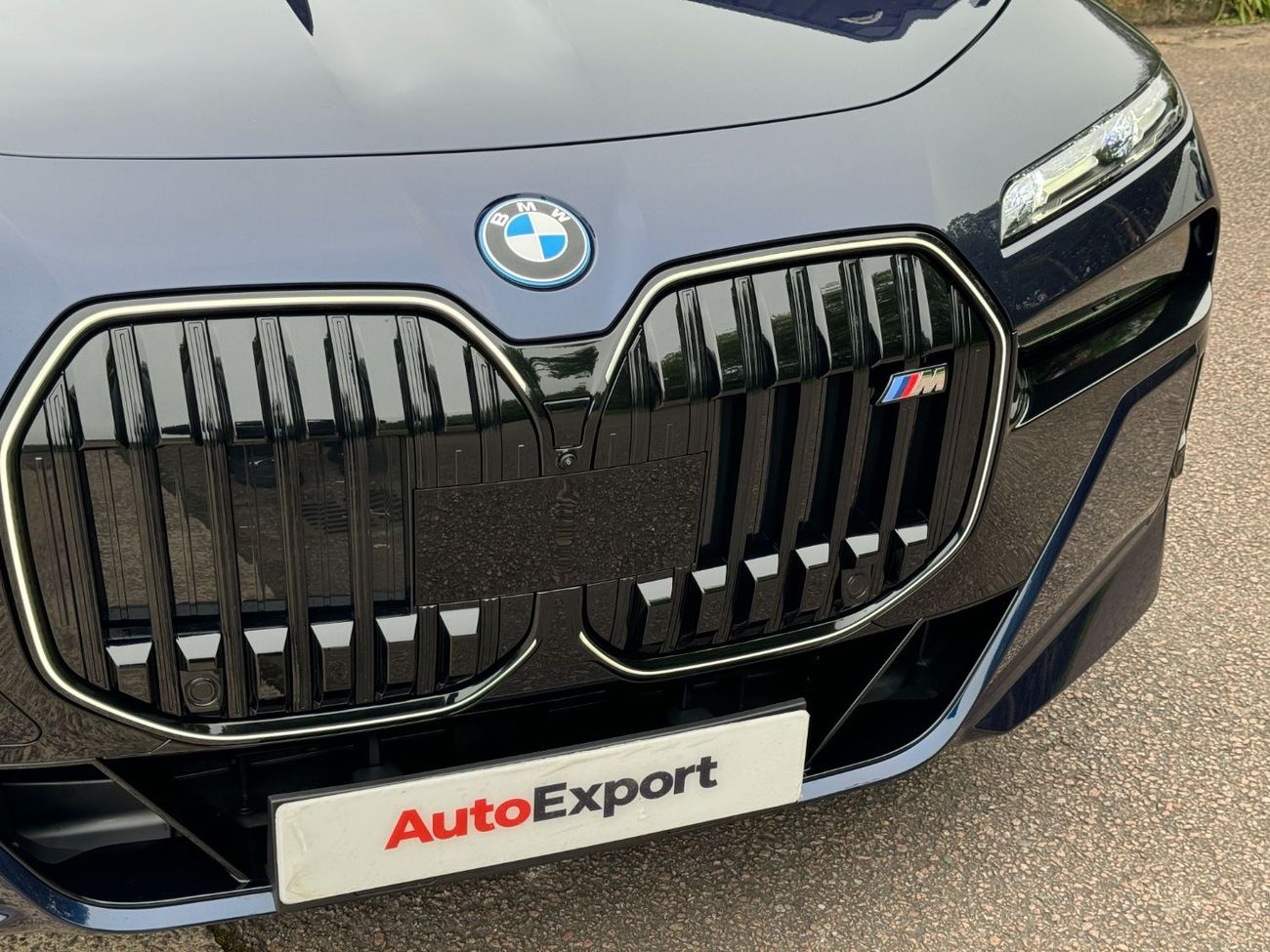 BMW M760Li E XDRIVE MODELS
