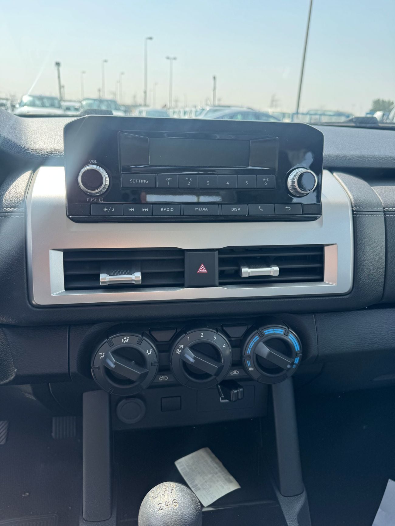 Mitsubishi L200 STD GL Double Cab Diesel M/T 2.4L Mitsubishi L200 M/T 2.4L Diesel!!!