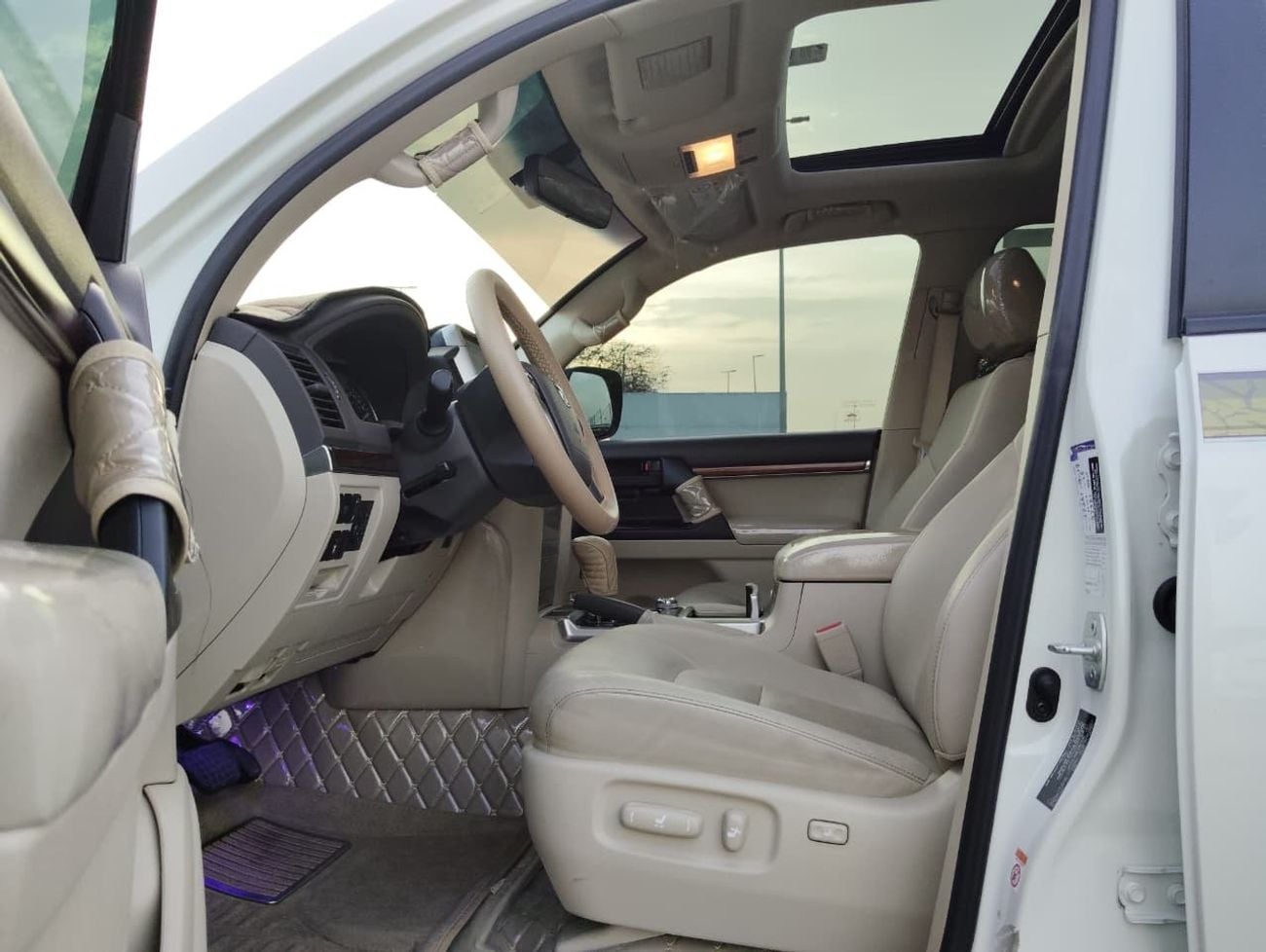 تويوتا لاند كروزر GXR 4.6L