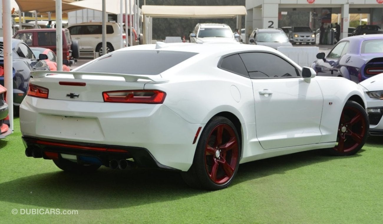 شيفروليه كامارو SOLD!!!!Camaro 2SS V8 2016/Head Up Display/Leather Seats/ZL1 Kit/Very Good Condition