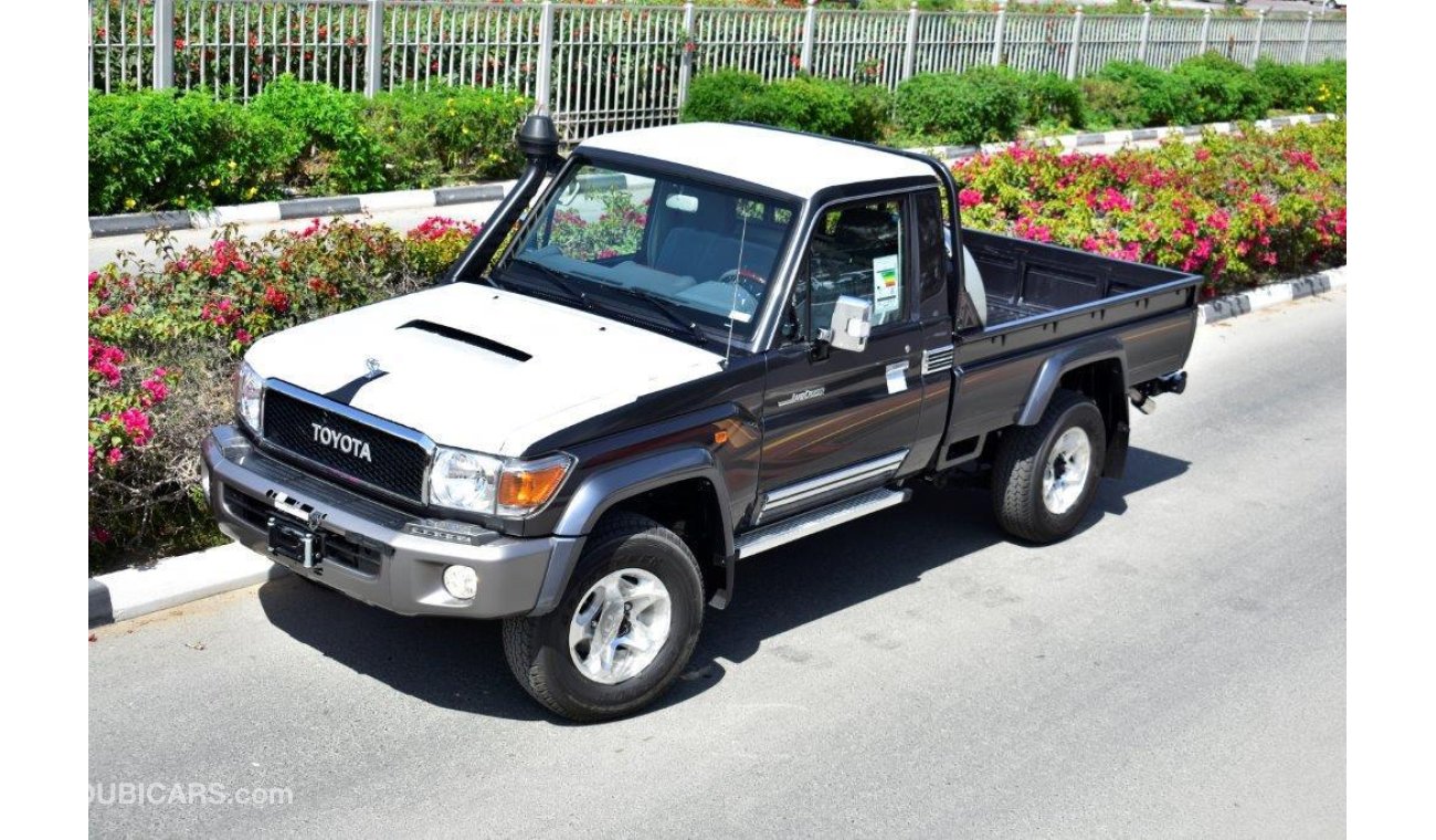 Toyota Land Cruiser Pick Up Single Cabin Limited V8 4.5L Diesel MT Full Option