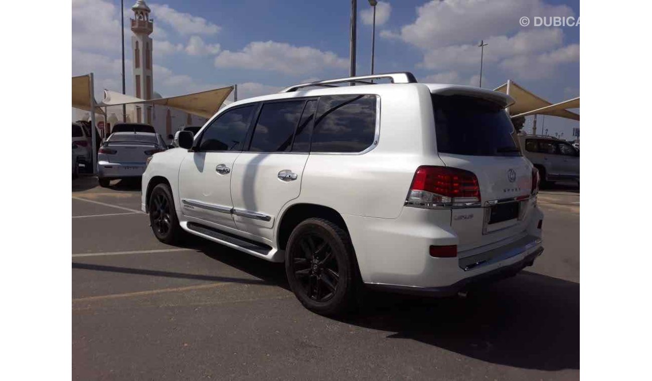 Lexus LX570