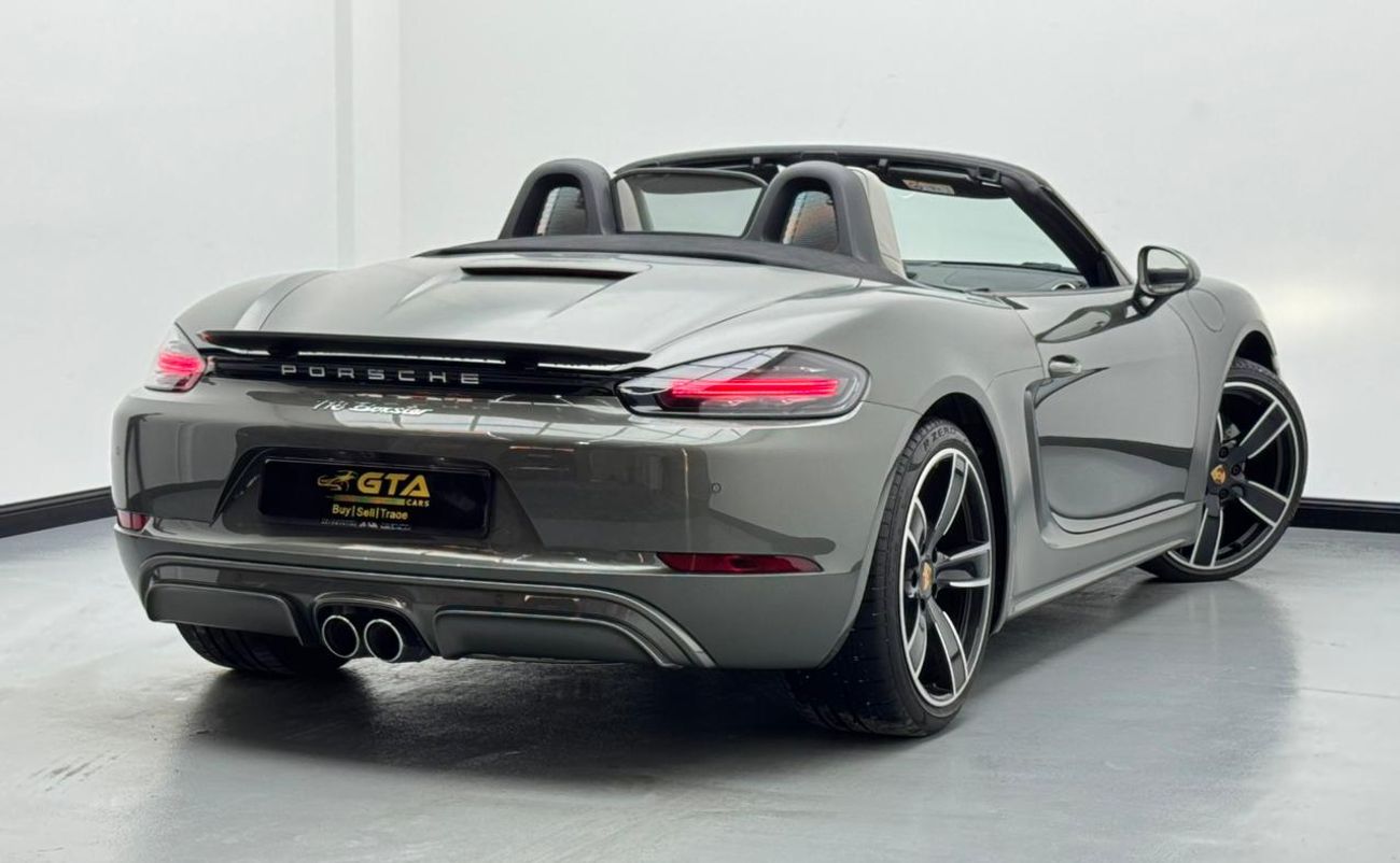 Porsche 718 Boxster Std 2.0L A/T 2025 Porsche 718 Boxster, 2030 Porsche Warranty and Service Pack, Porsche Service Histo