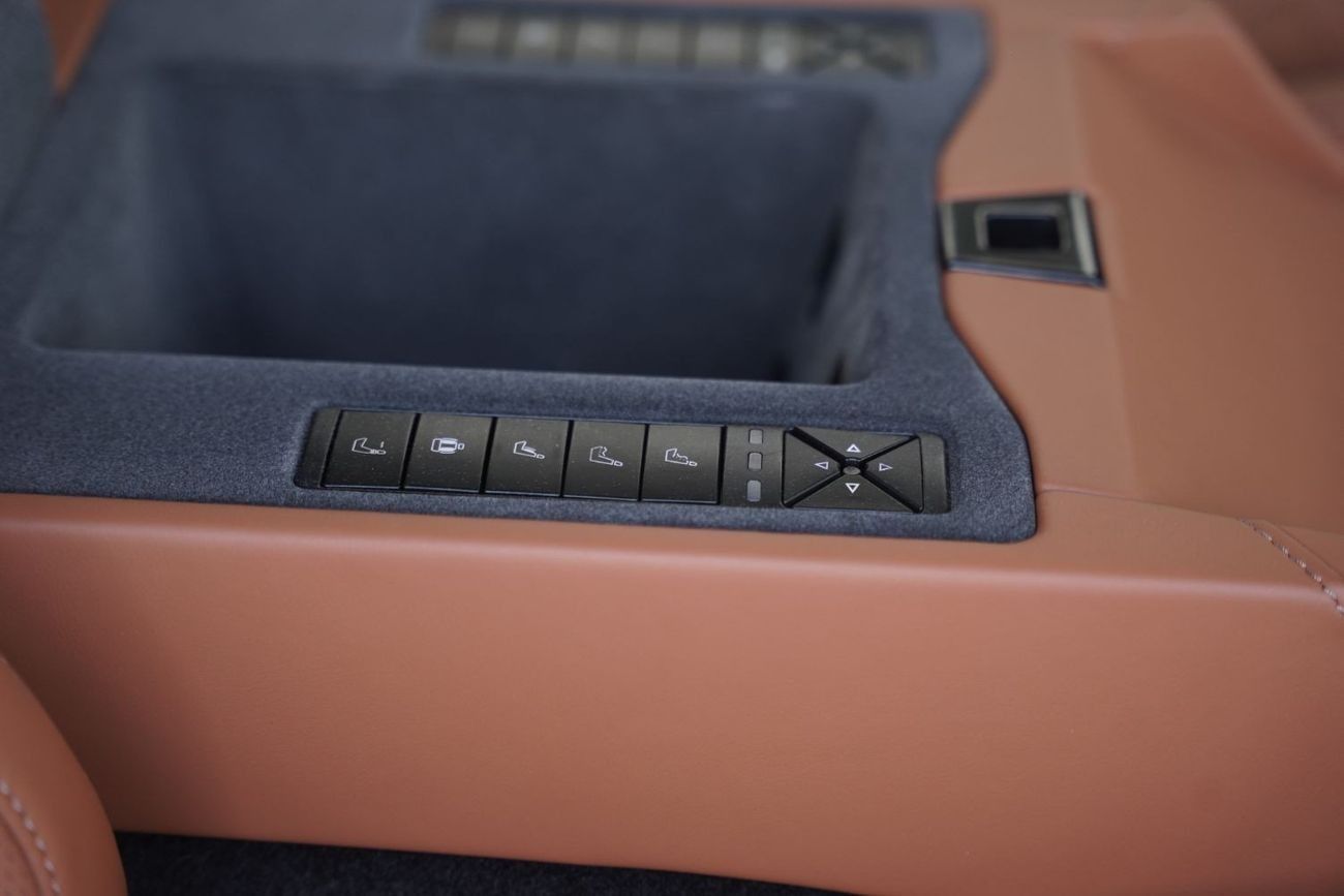 Lexus LX 600 MBS Autobiography VIP 4 Seater