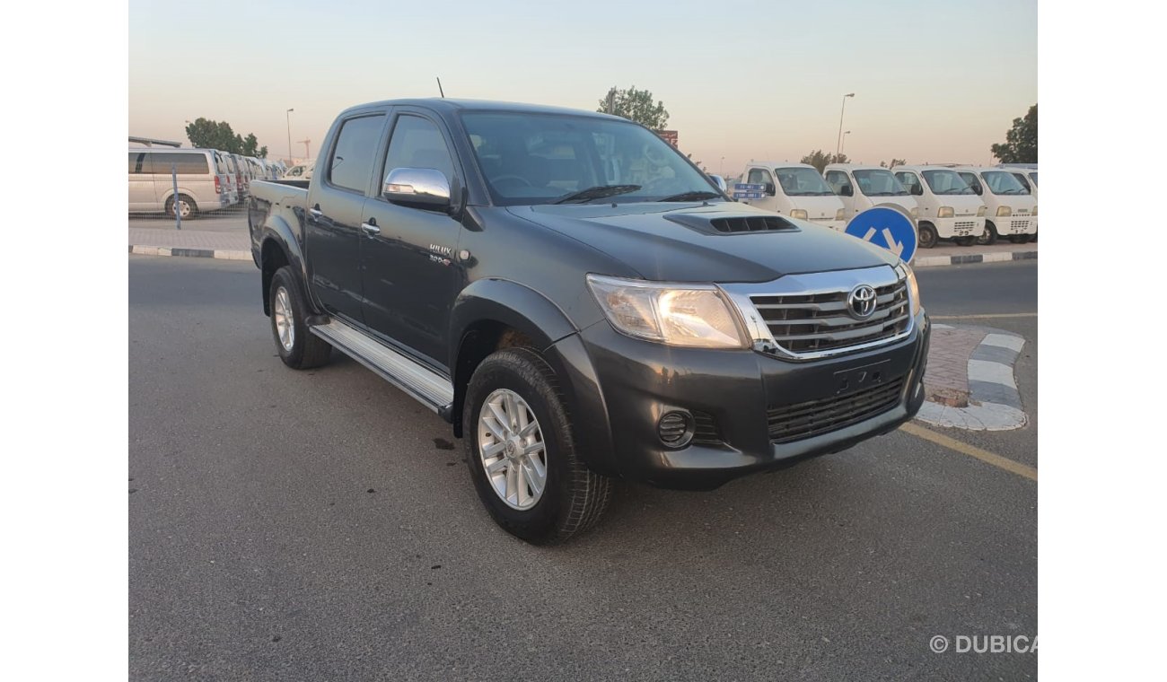 Toyota Hilux DIESEL 3.0L MANUAL GEAR  RIGHT HAND DRIVE (EXPORT ONLY)