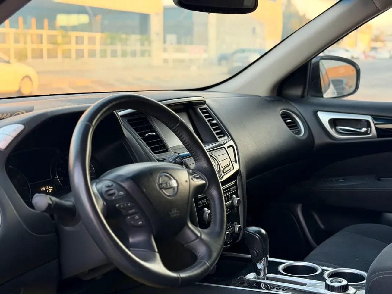Nissan Pathfinder SV GCC Specs