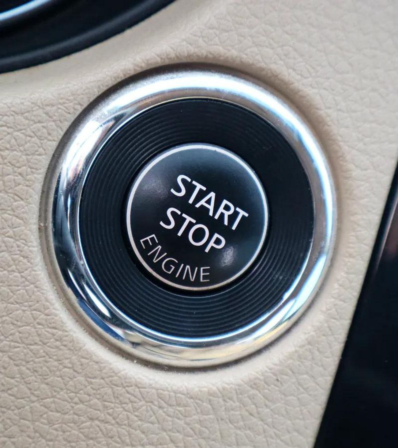 Nissan XTrail S 2.5L (169 HP) FWD (5 Seater)