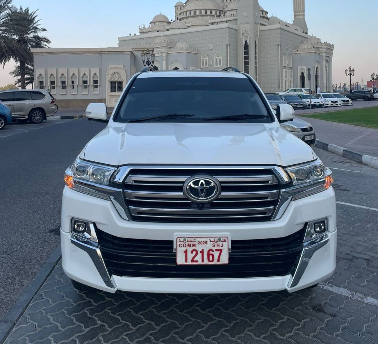 Toyota Land Cruiser DIESEL 4.5 LITER ,2020 MODEL RIGHT HAND DRIVE ,AVAILABLE FOR EXPORT ONLY