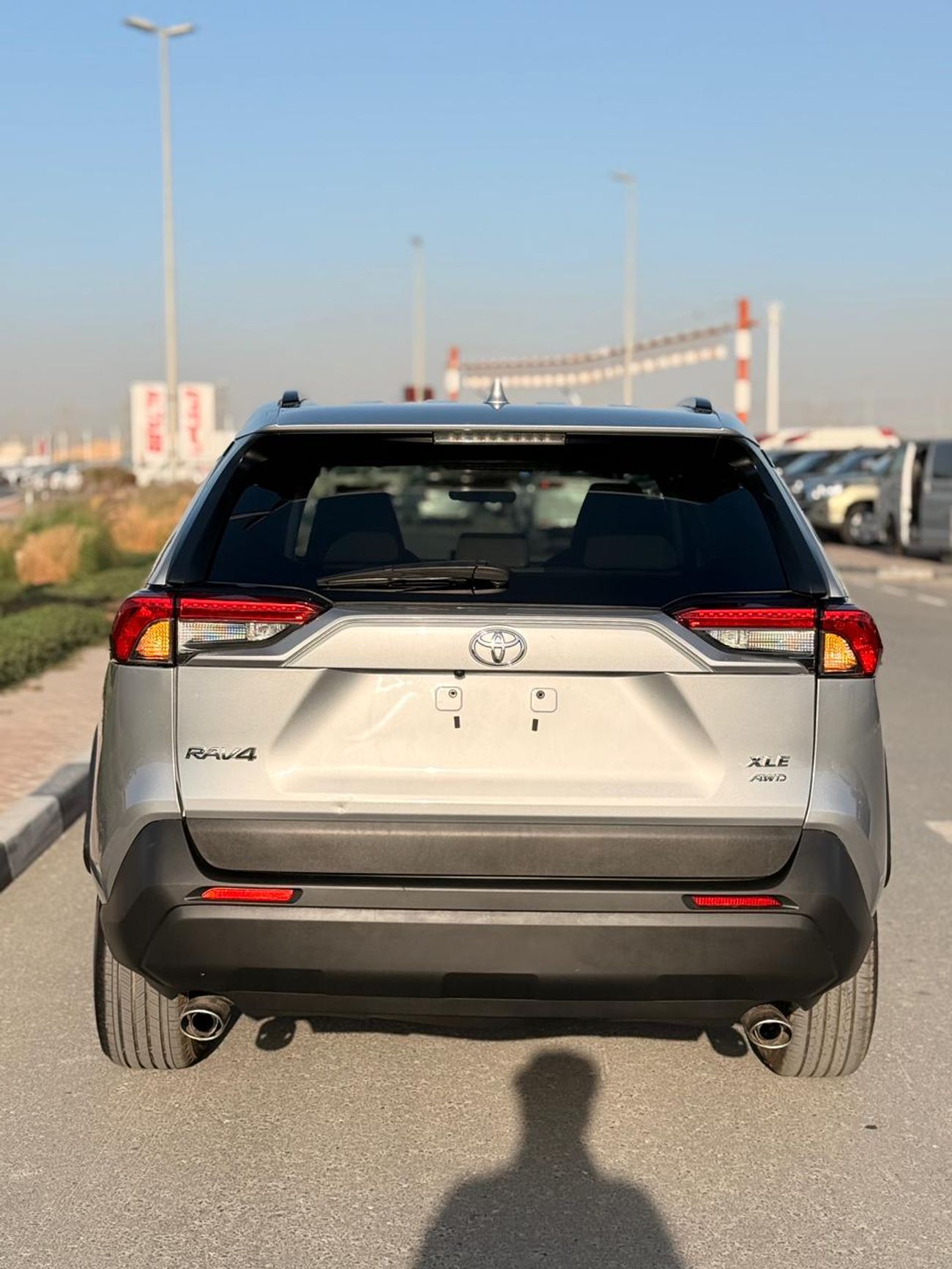 تويوتا راف ٤ XLE 4X4 Full option 2025