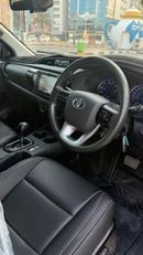 Toyota Hilux SR5 shape