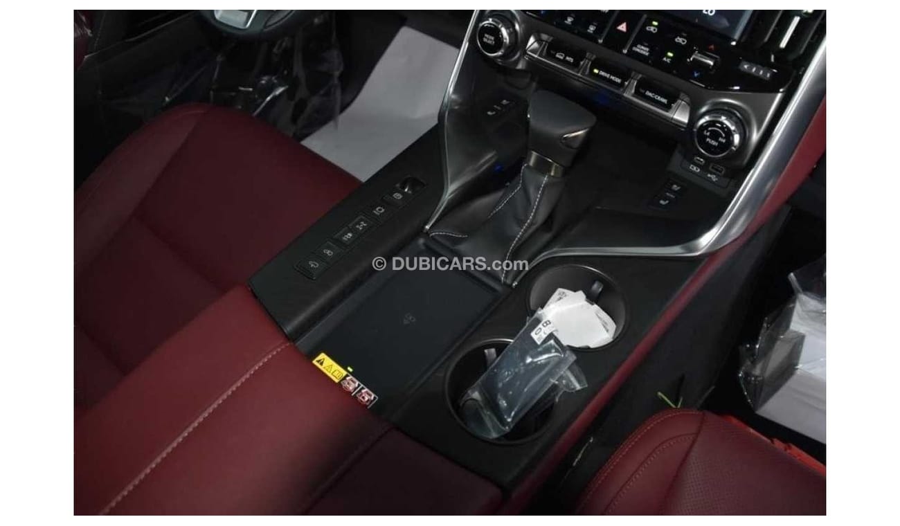 لكزس LX 600 لكزس LX600 إصدار الخشب الرمادي 2023: فن في الحركة!