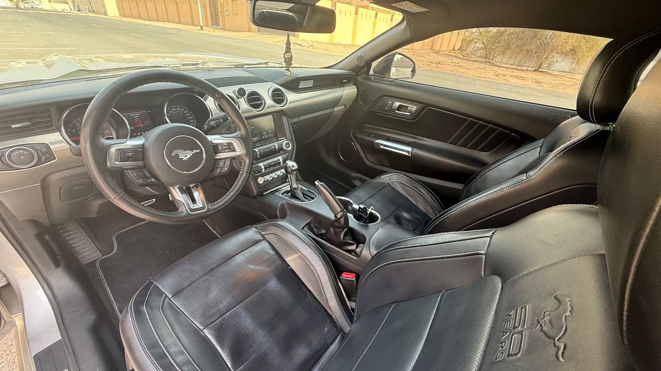 فورد موستانج EcoBoost Premium