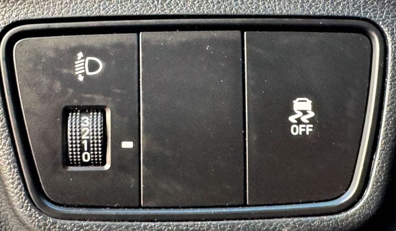 هيونداي توسون Smart Signature Edition 2.0L Hyundai Tucson 2.0L 2022 GCC, accident-free, in excellent condition 149