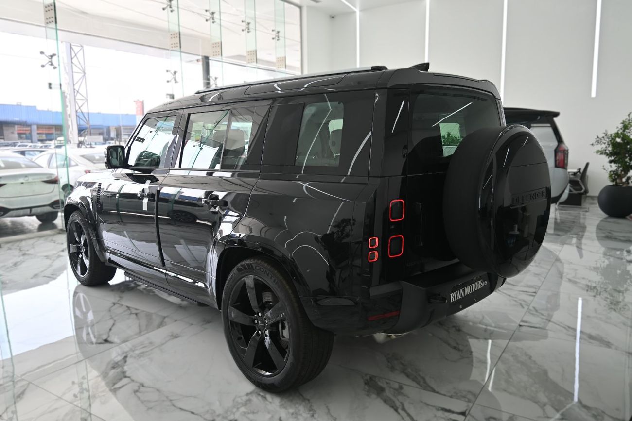 لاند روفر ديفندر Land Rover Defender P400 X-Dynamic HSE, 3.0L Turbo In-Line 6 Cylinder, Model 2026