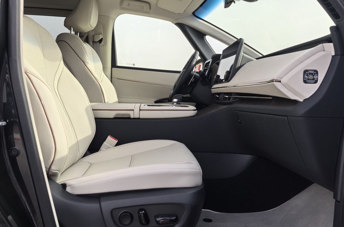 Lexus LM 350h 2025 LEXUS LM350h 2.5L HYBRID FULL OPTION