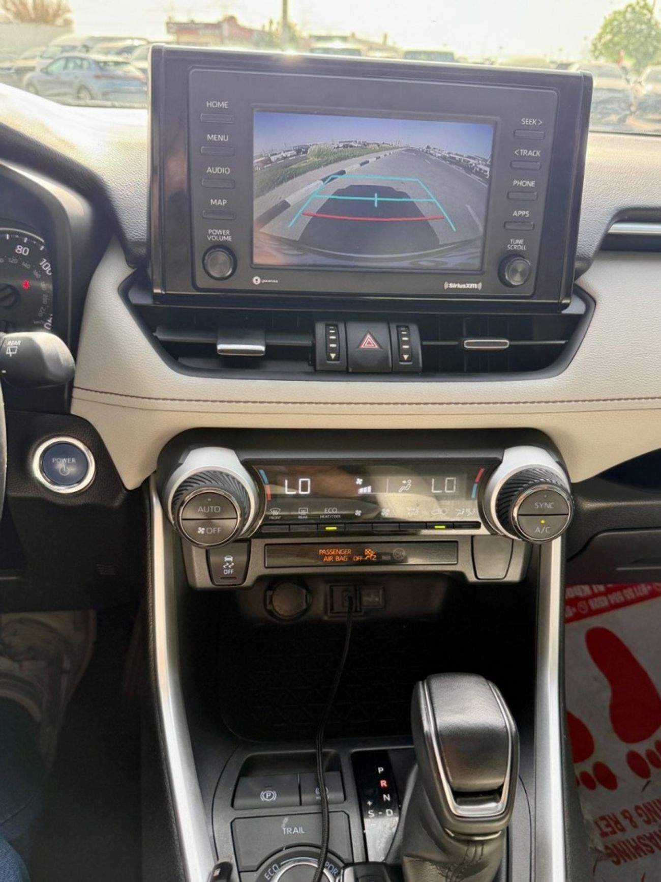 تويوتا راف ٤ XLE 2.5L