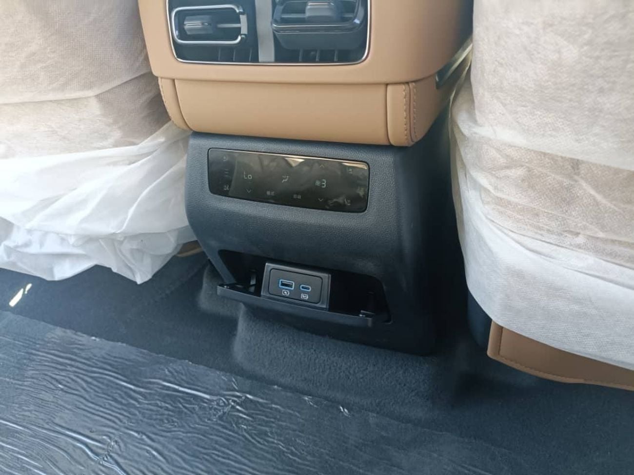 BYD Leopard 5 Leopard 5 grey-orange Long-Range Battery