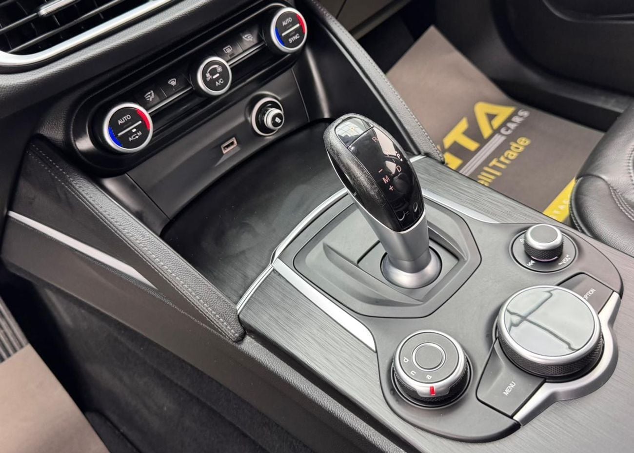 Alfa Romeo Stelvio Super 2.0L 2018 Alfa Romeo Stelvio Q4 Super, Service History, GCC