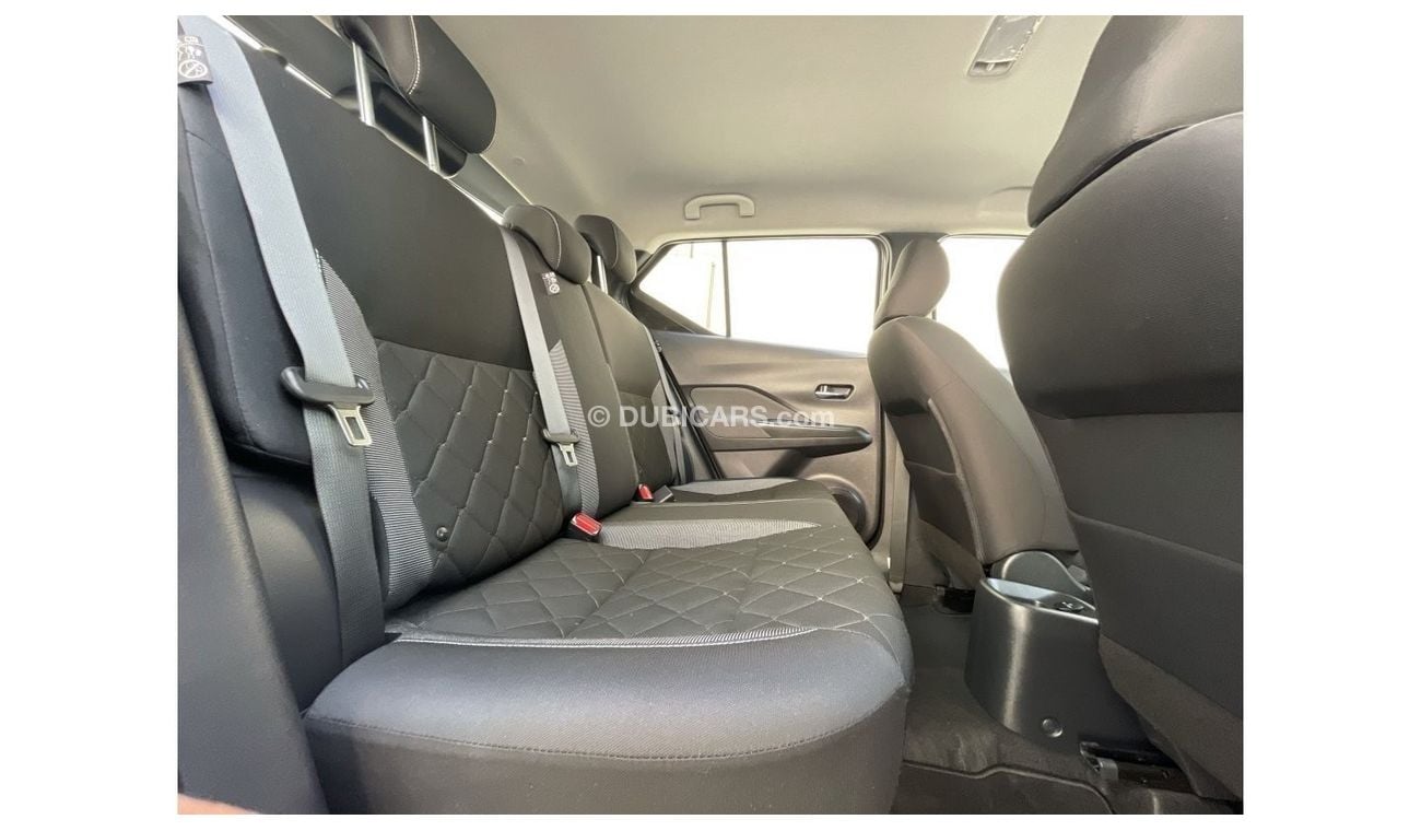 نيسان كيكس SV+NAV 1.6 | GCC | FREE 2 YEAR WARRANTY | FREE REGISTRATION | 1 YEAR COMPREHENSIVE INSURANCE