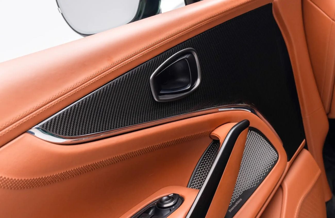 Aston Martin DB 4.0L V8 Twin-Turbocharged Engine