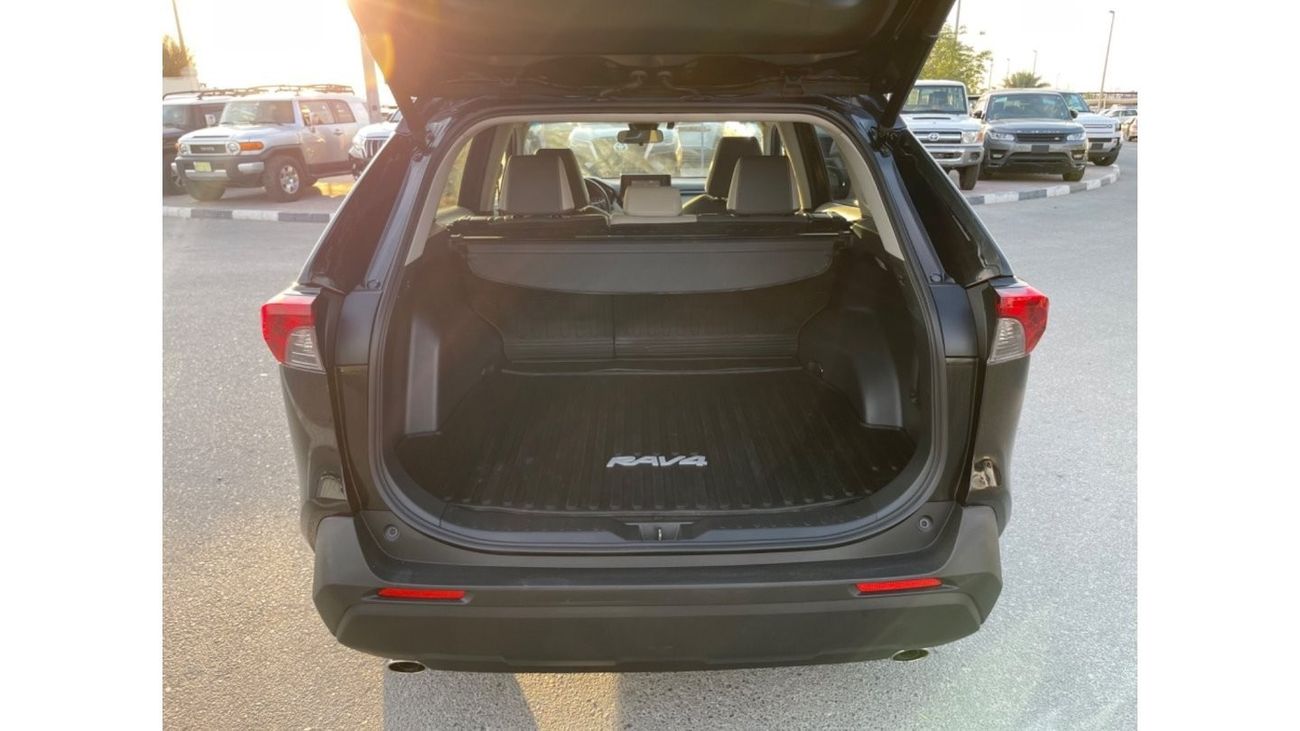 Toyota RAV4 2021 TOYOTA RAV4 XLE HYBRID FULL OPTIONS IMPORTED FROM USA