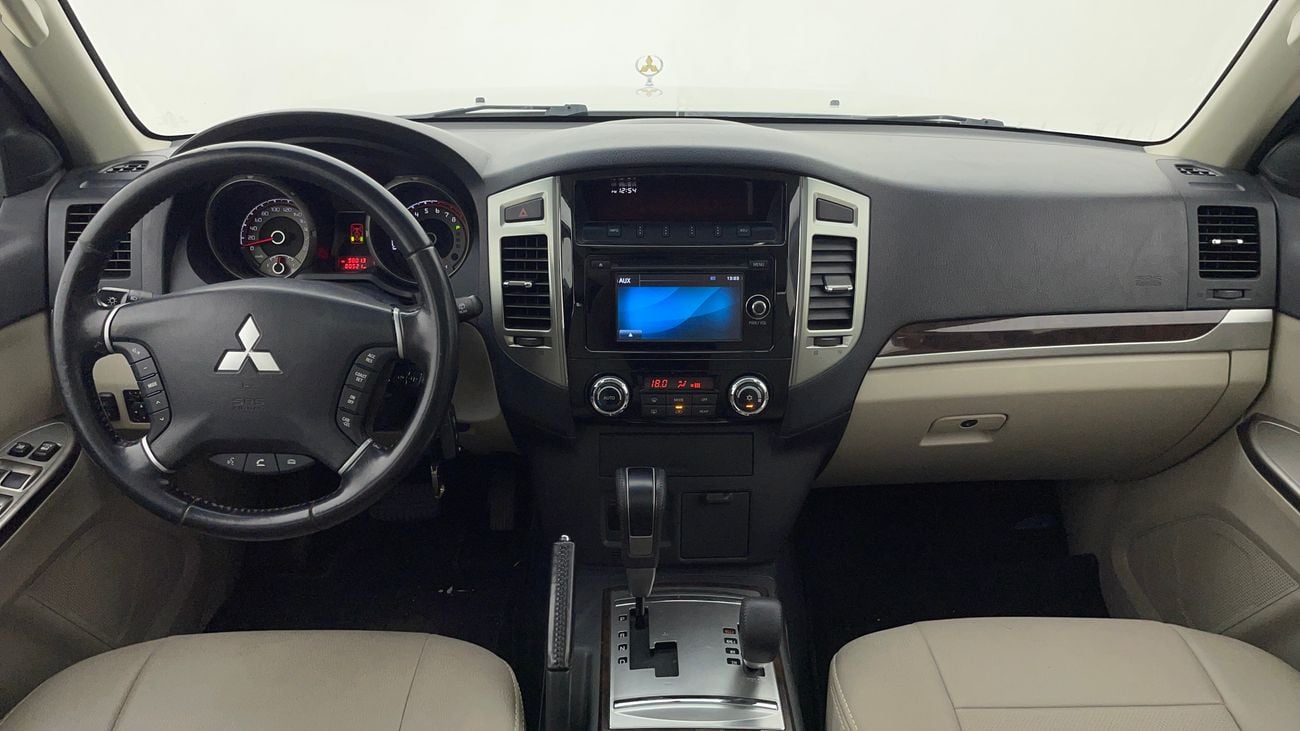 ميتسوبيشي باجيرو GLS MIDLINE 3 | بدون دفعة مقدمة | اختبار القيادة في المنزل