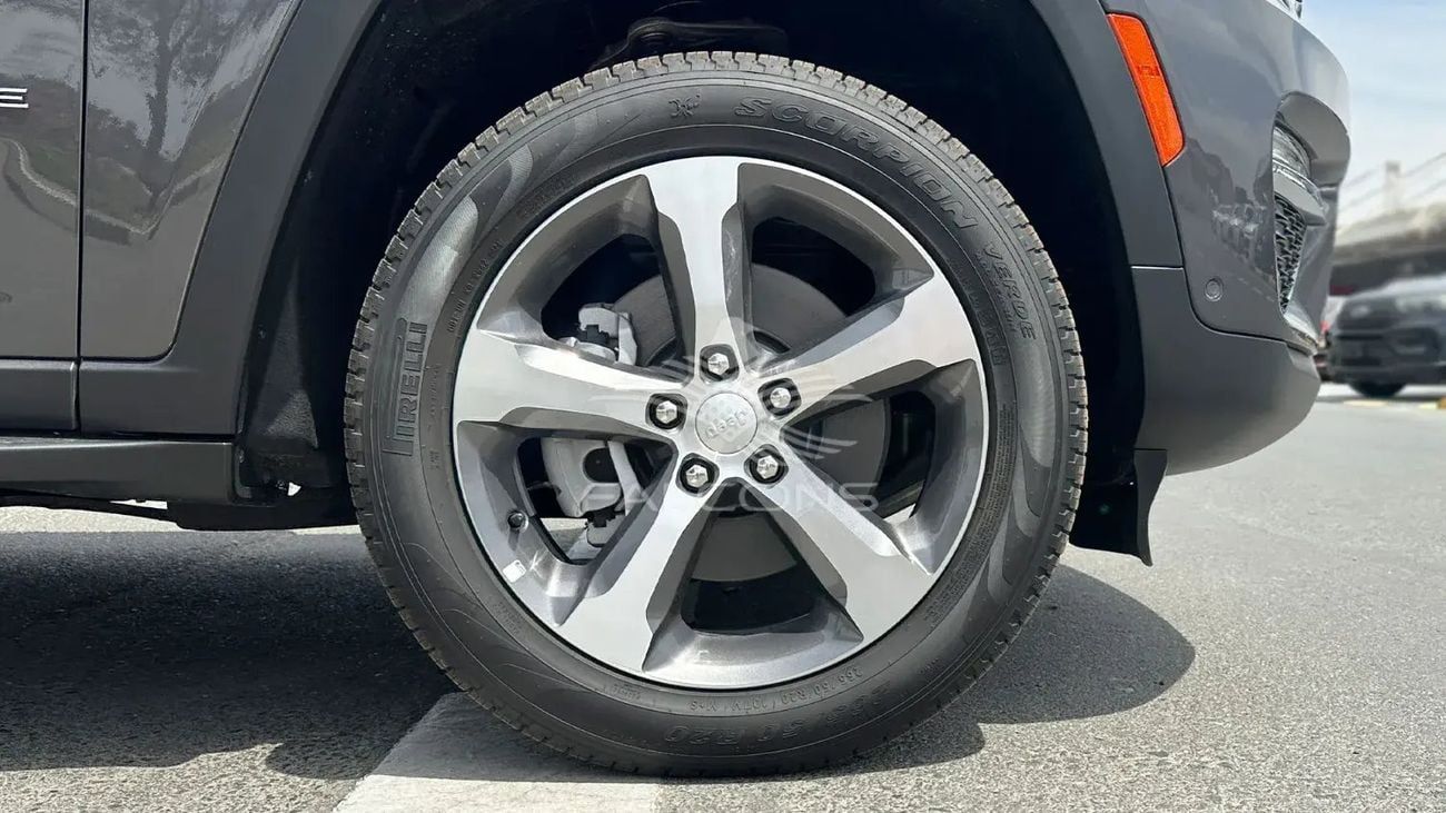 جيب جراند شيروكي 3.6L WL Limited 4x4 V6 AT – Premium SUV