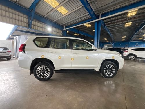 تويوتا برادو GXR | شامل الضمان | 0 ﺪﻔﻋﺓ ﺃﻮﻟﻯ