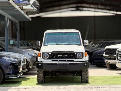 Toyota Land Cruiser  4.5 L V8 DIESEL  PICK UP