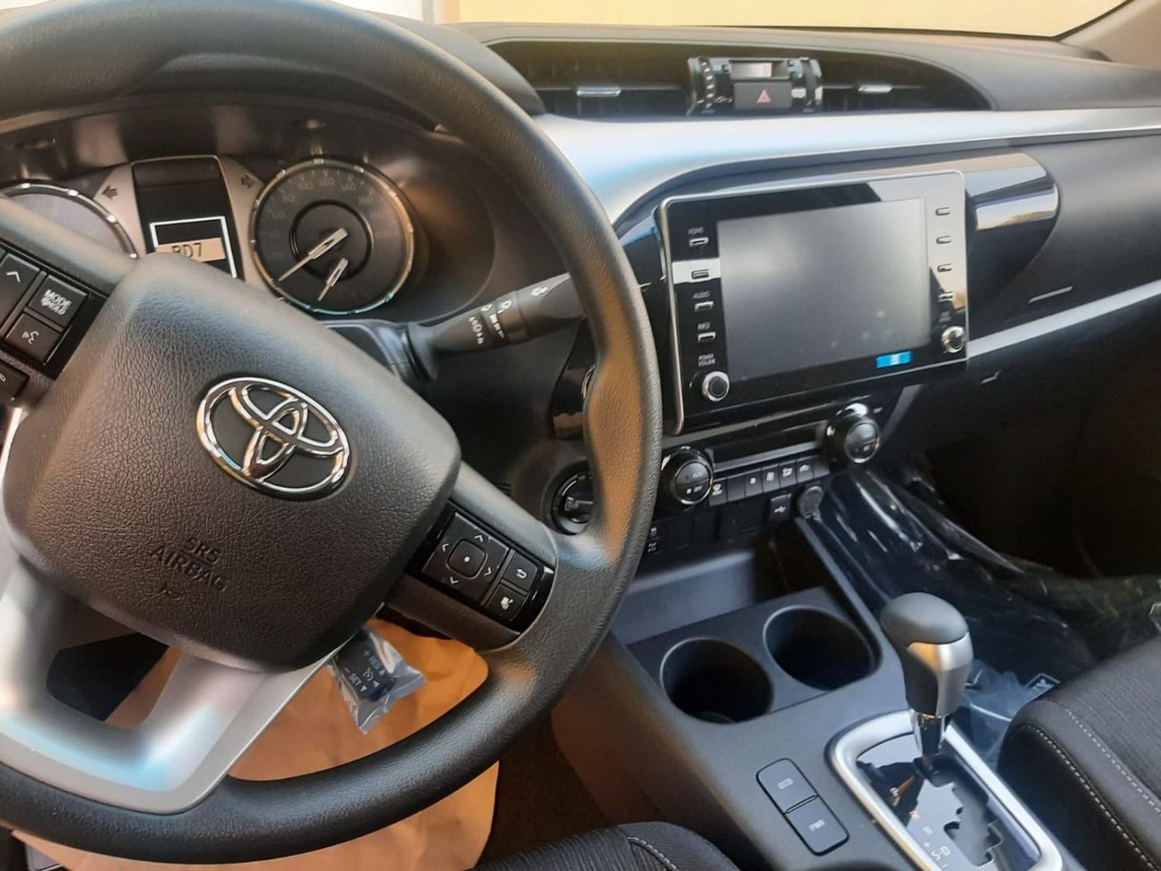 Toyota Hilux TOYOTA HILUX DC 2.4L DIESEL AT