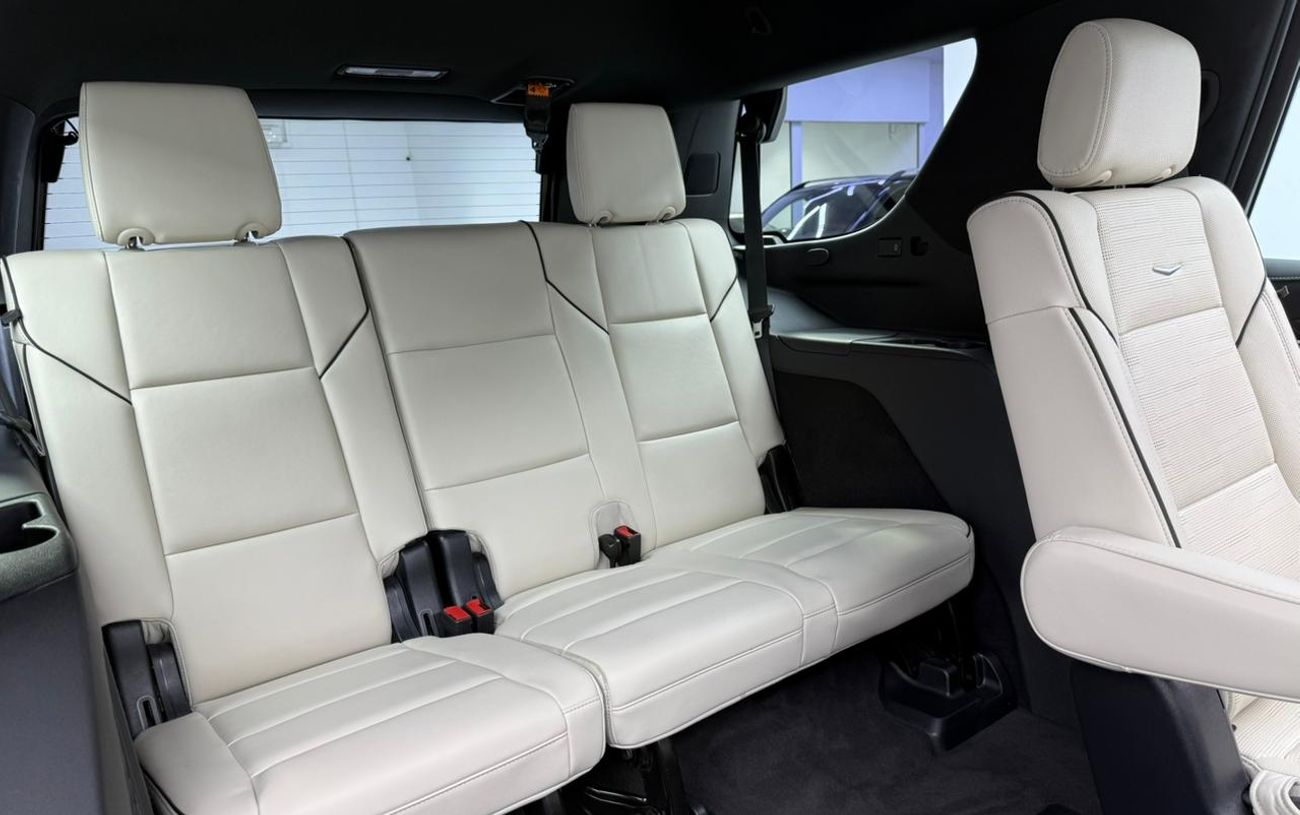 كاديلاك إسكالاد 2023 Cadillac Escalade Platinum Luxury, 2028 Cadillac Warranty + Service Pack, Low Km, 7 Seater, GCC