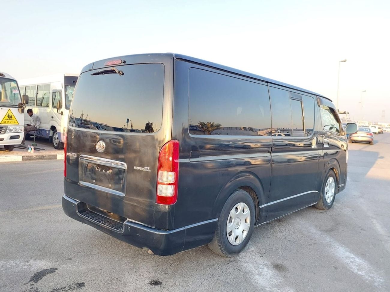 Toyota Hiace 2011 TOYOTA HIACE VAN RHD PETORL AUTOMATIC 2.0 CC(PM46101)