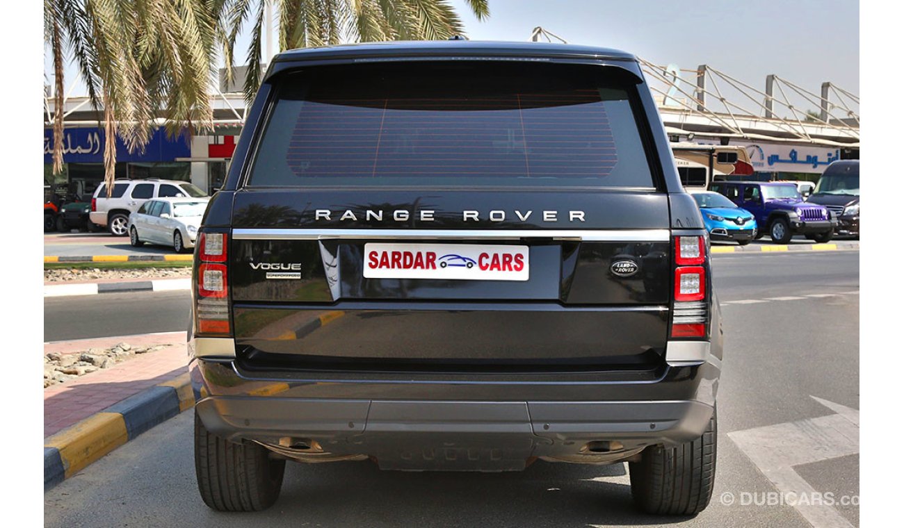 Land Rover Range Rover Vogue SE Supercharged (2013 | GCC Specs)