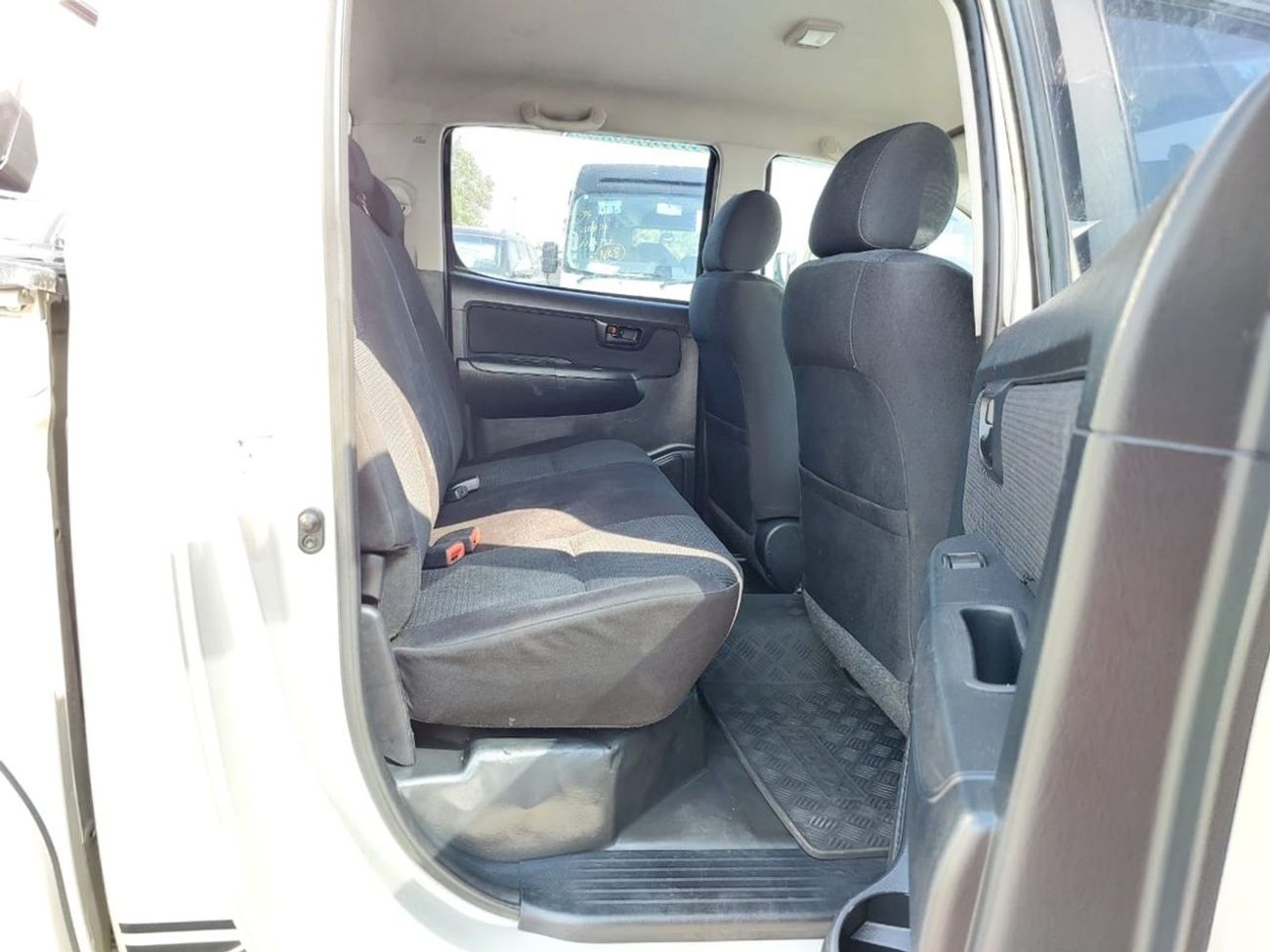 Toyota Hilux TOYOTA HILUX PICK UP RHD 2013 MODEL 3.0 L DIESEL AUTOMATIC(PM80637)