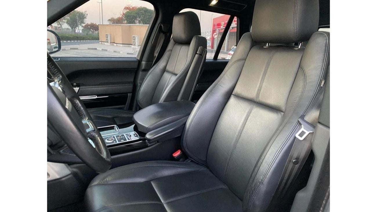 لاند روفر رينج روفر GCC SPEC NEAT AND CLEAN