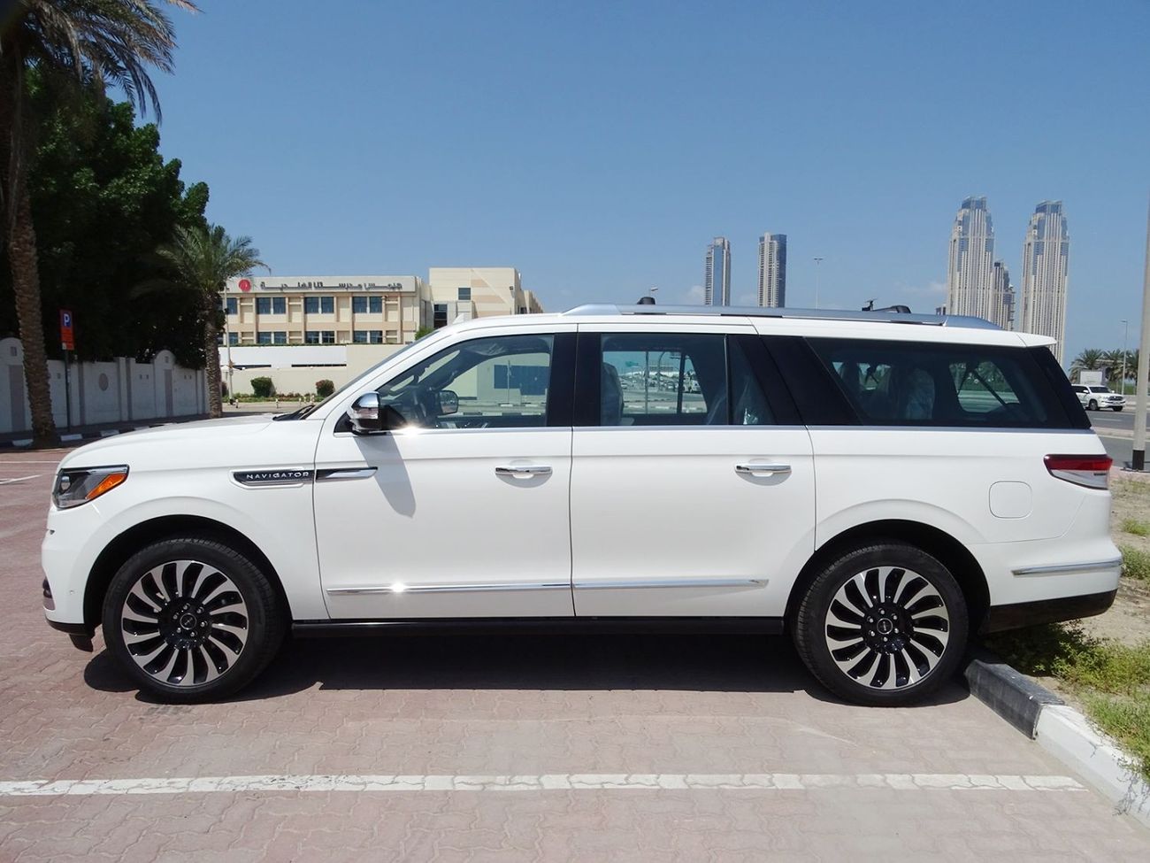 Lincoln Navigator Presidential
