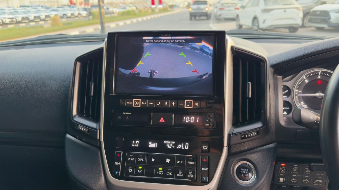 تويوتا لاند كروزر HEAVY OFF-ROAD MODIFIED | 4.5L DIESEL | RHD | AUTOMATIC | BULL BAR + RHINO RACK + SNORKEL