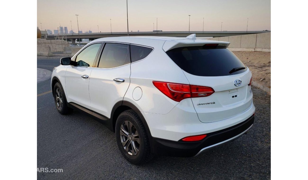 Hyundai Santa Fe clean car