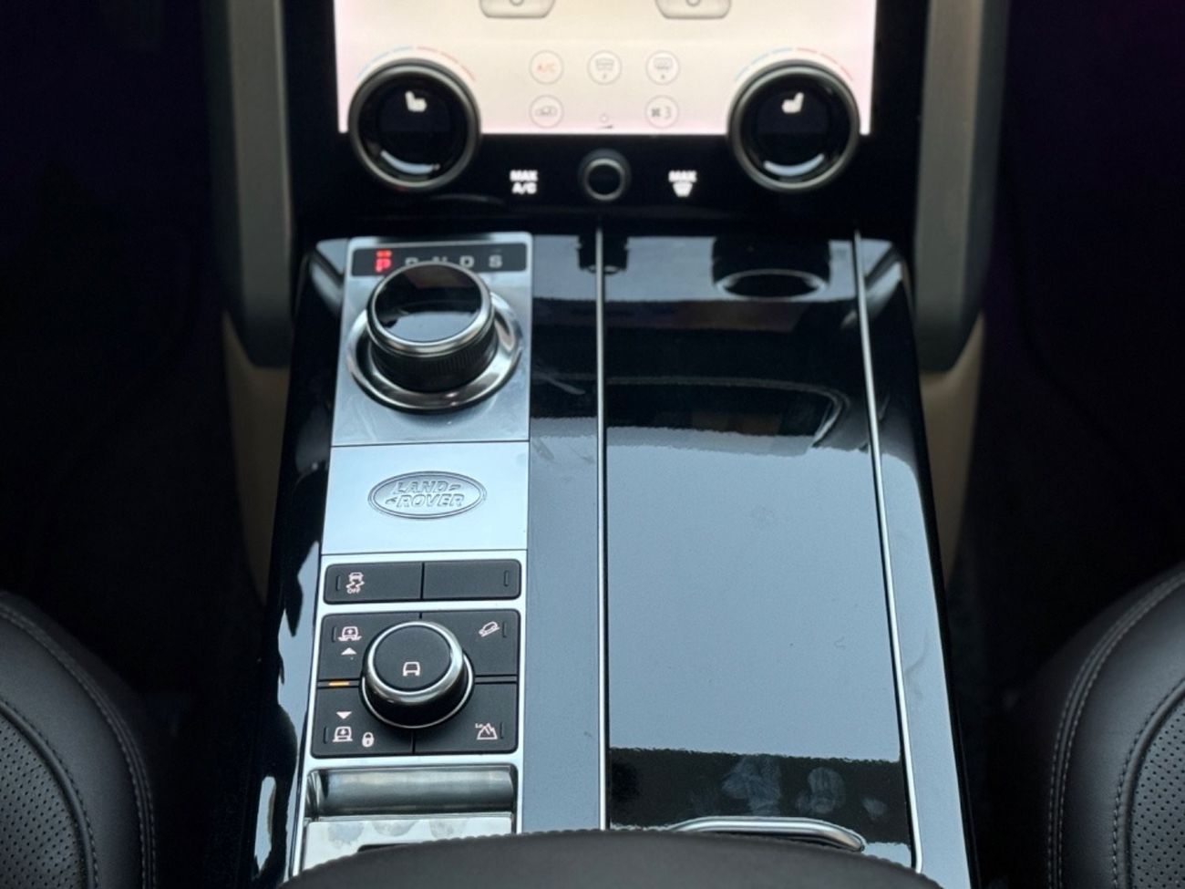 Land Rover Range Rover Range Rover Vogue Supercharged / 2019 / Canadian Clean Title / Full Service History / V8