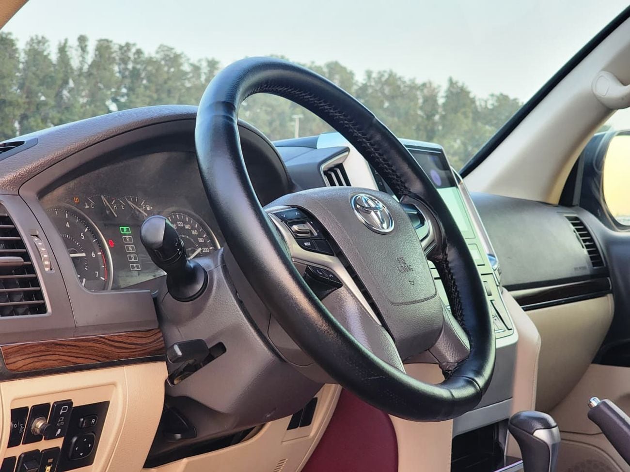 Toyota Land Cruiser GXR V6