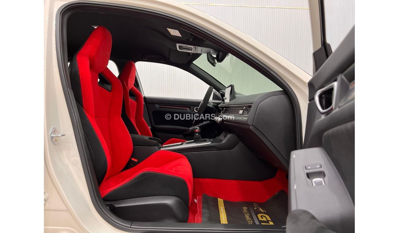 هوندا سيفيك 2023 Honda Civic Type R, Full Service History, 2028 Al futtaim Warranty
