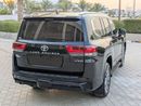 تويوتا لاند كروزر VXR 2023 GCC Specs Interior and Exterior Excellent Condition