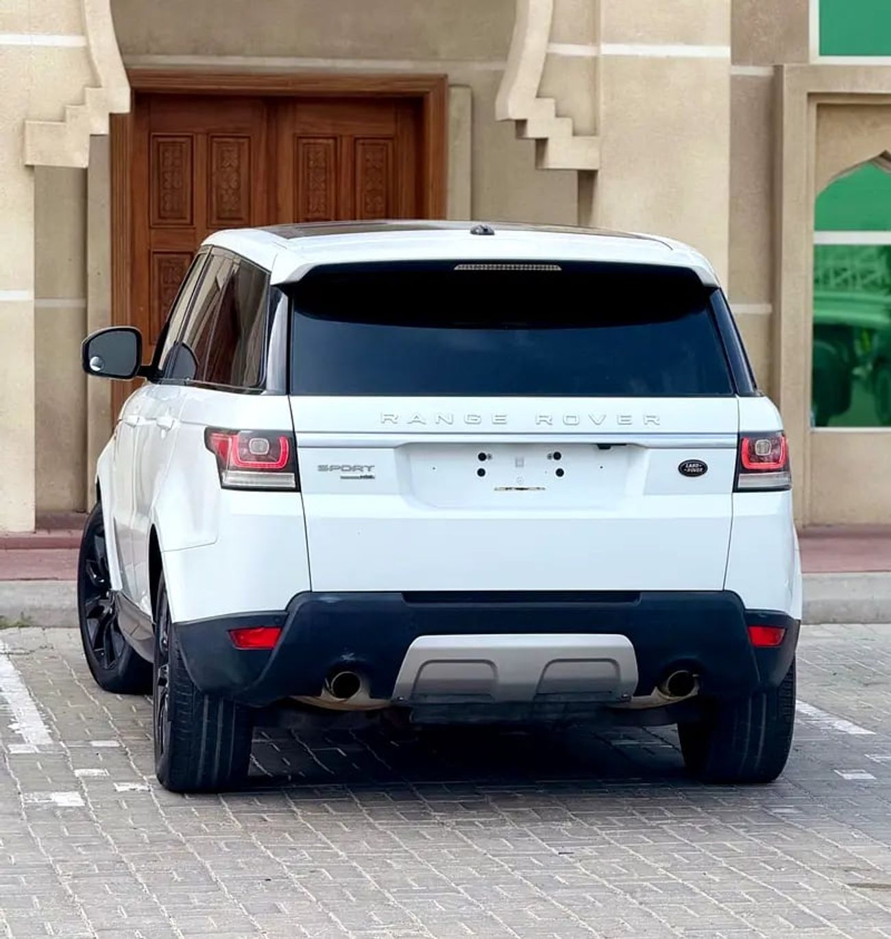 Land Rover Range Rover Sport HSE صبغ وكالة بدون حوادث رنج سبورت